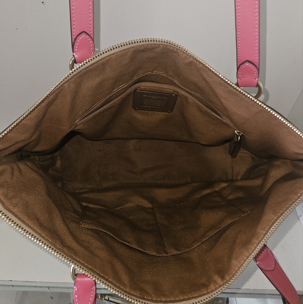 Like New!Coach Signature Coated Canvas tan /Pink Tote bag - Picture 2 of 12